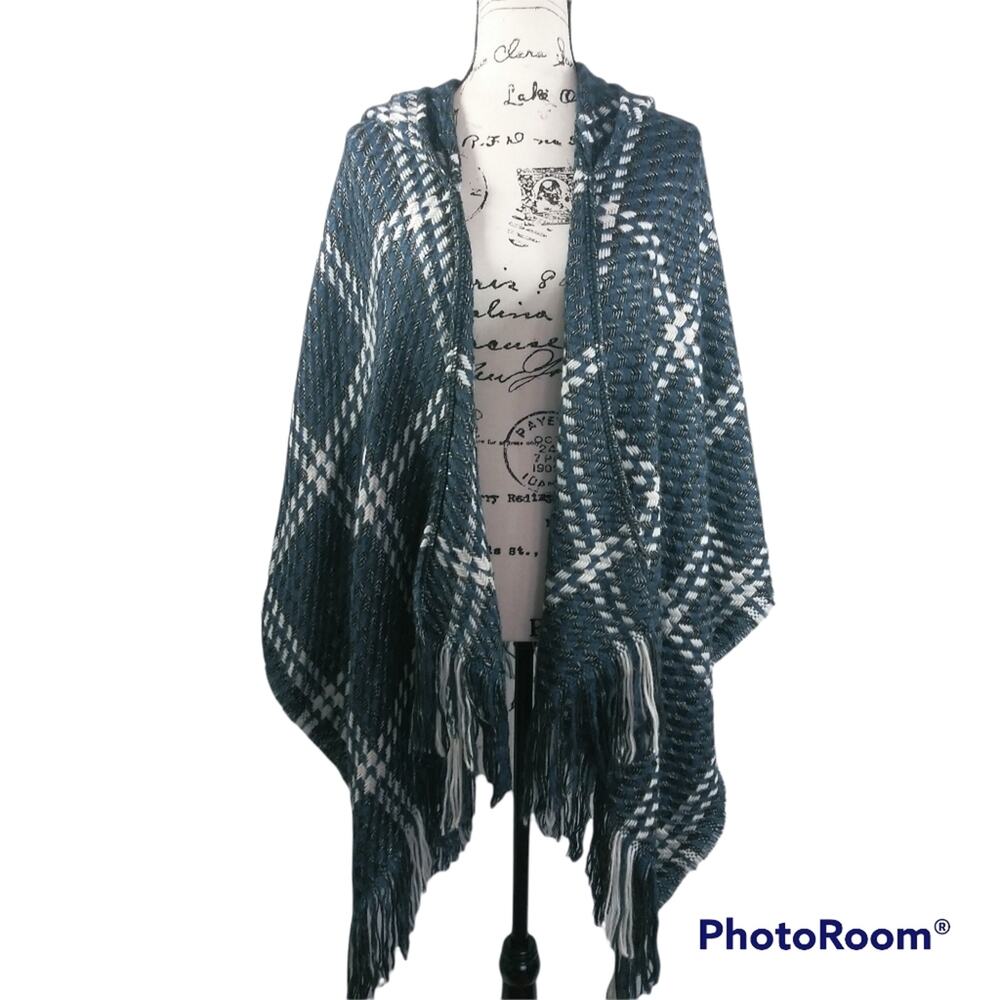 Simply Noelle Check Me Out Hooded Wrap Sz OS